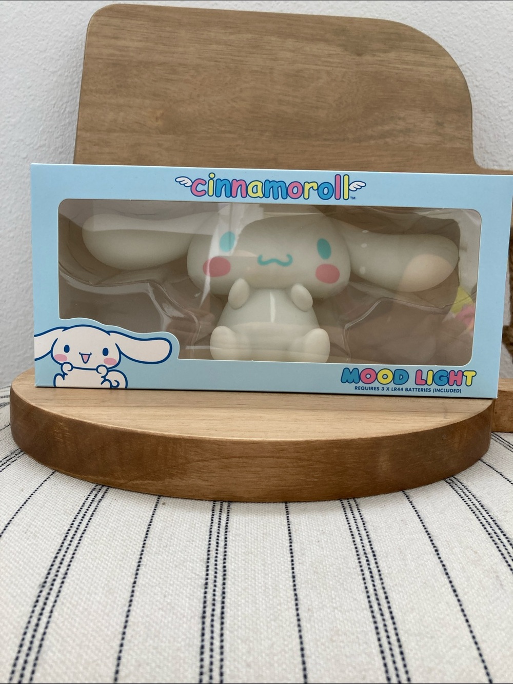SALE! NWT Sanrio Cinnamoroll Mood Light  - Cream with Pink & Blue Accents